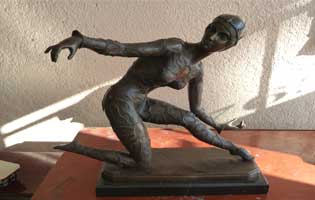  Reproduction bronze art deco figure